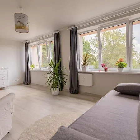 Peaceful Business Space Apartment *